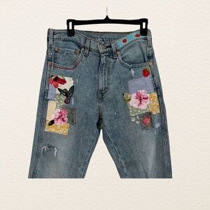Embellished Levis Jeans size 34x36
